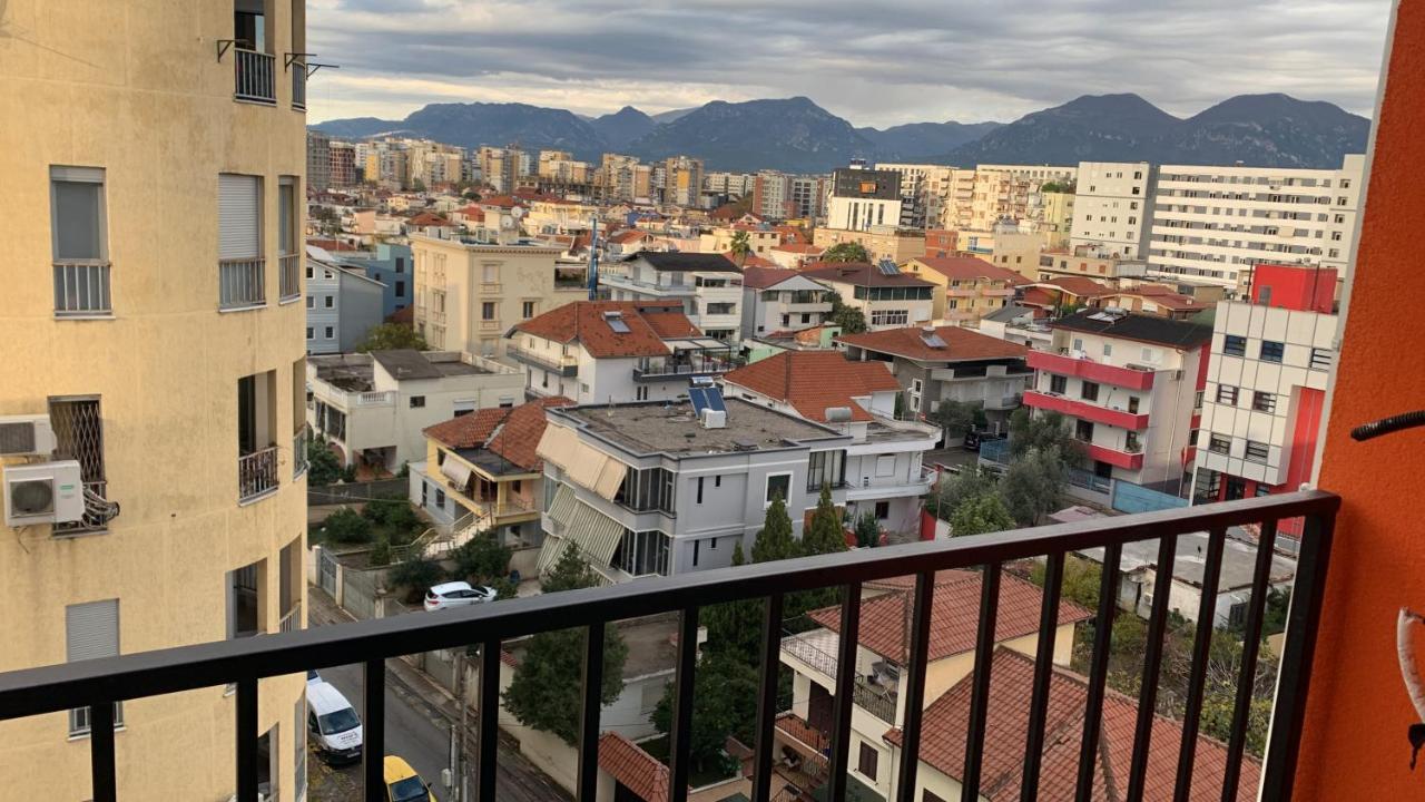 Beautiful And Lovely Apartment Tirana Exterior photo